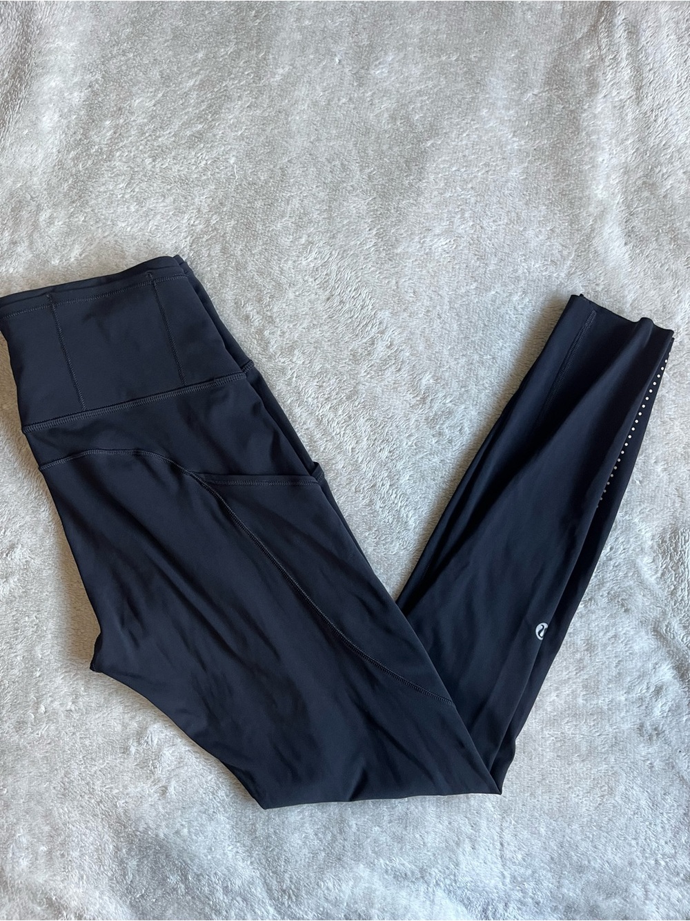 Lululemon Fast & Free High-Rise Tights Nulux 25" Pockets size 4 in Black